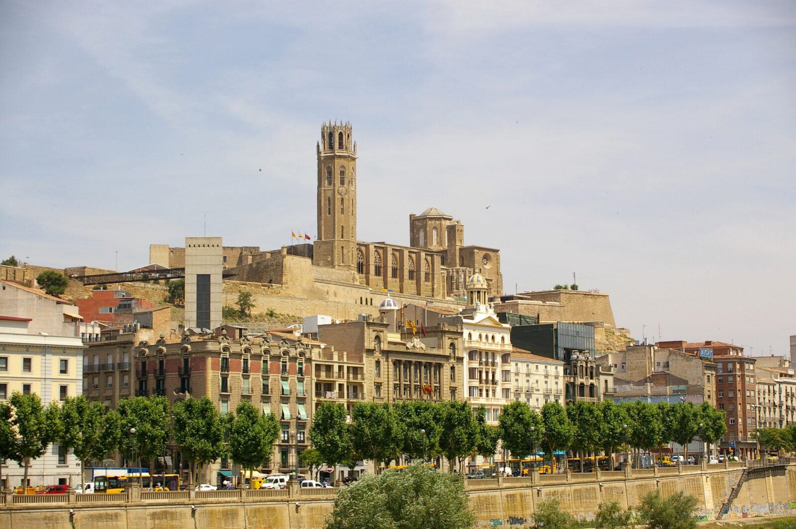 Five Injured In Parked Car Explosion In Lleida