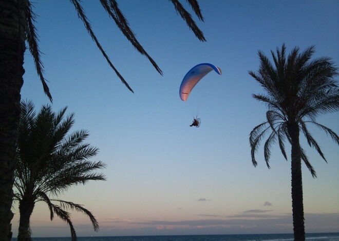 Migrant Killed as Paraglider Plunges into Sea Near Ceuta