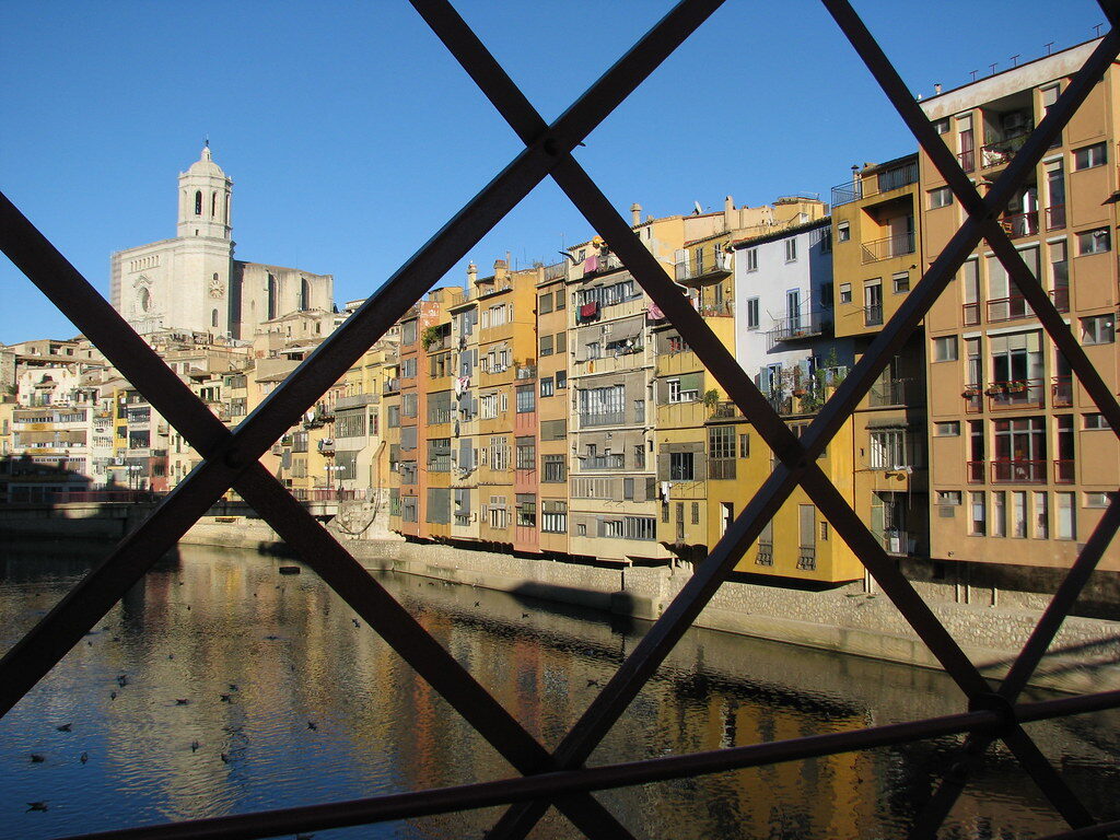 Man Arrested For Knife Assault In Central Girona
