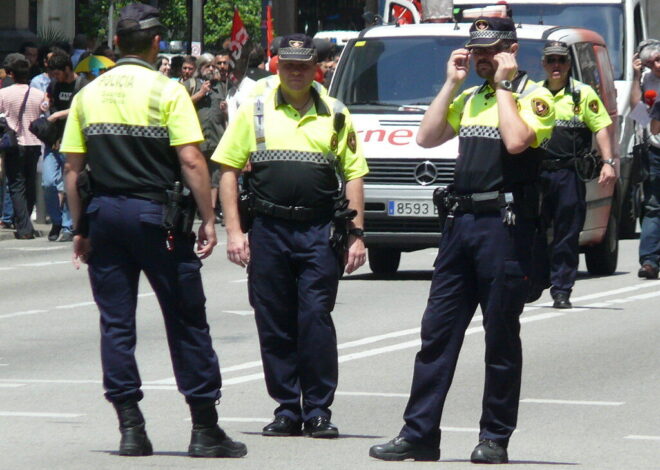Man Armed With Two Knives Subdued After Injuring Another Man In Barcelona
