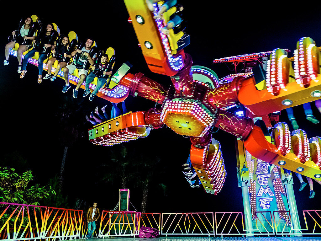 Fifteen People Rescued from Fairground Ride in Santander