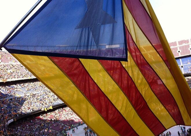 Police Confiscate Estelada Flags And Charge Violently Against Barça Fans In Elche