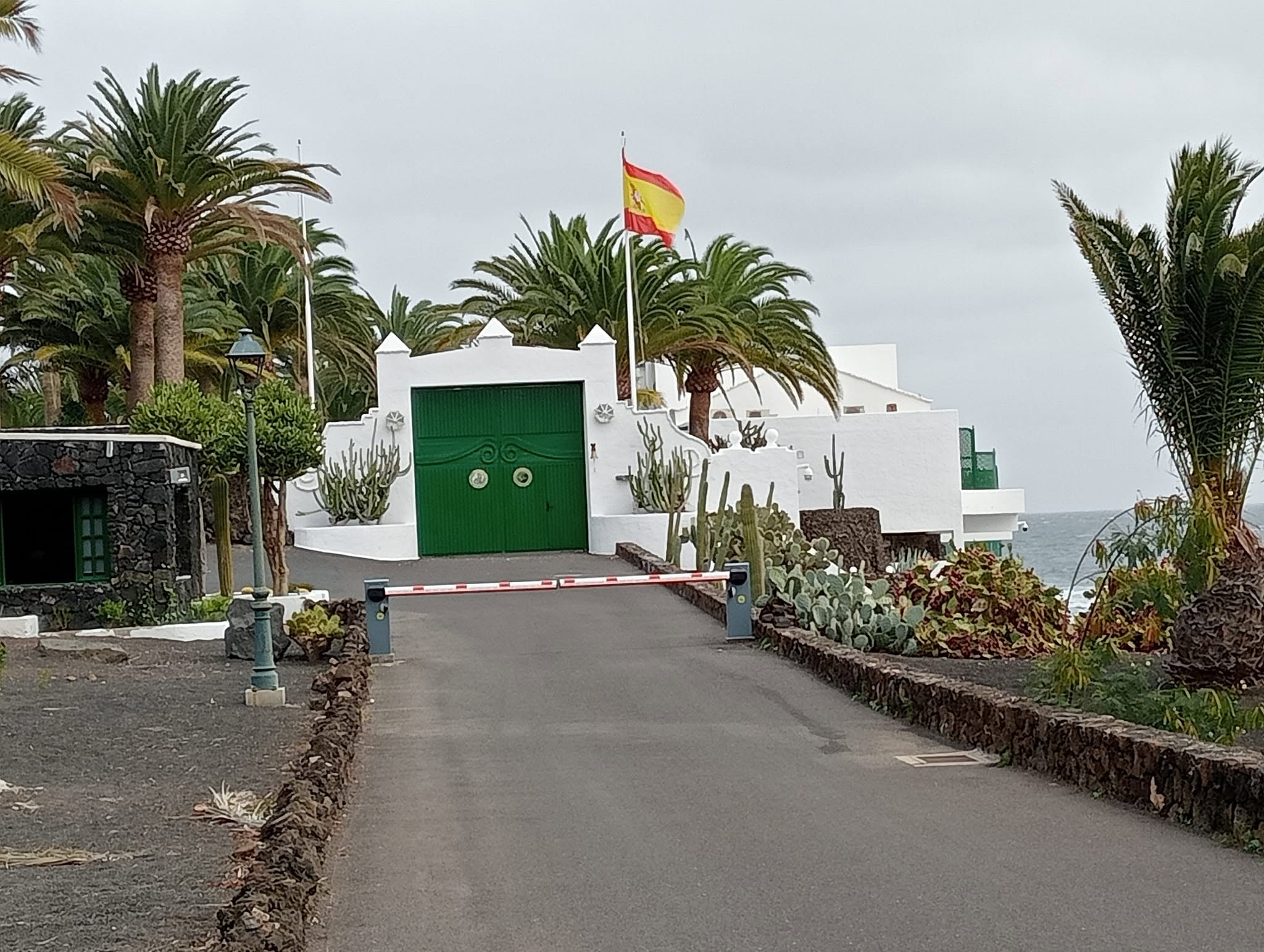 Pedro Sánchez Starts Summer Holidays at Lanzarote Official Residence