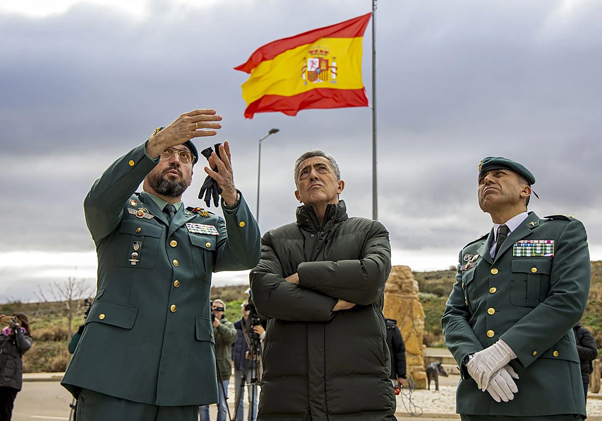Former Civil Guard Director Implicated in Alleged PSOE Cloacas Case
