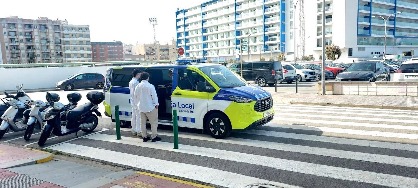 Lloret de Mar Police Officers Exposed to HIV After Suspect Spits Blood During Arrest