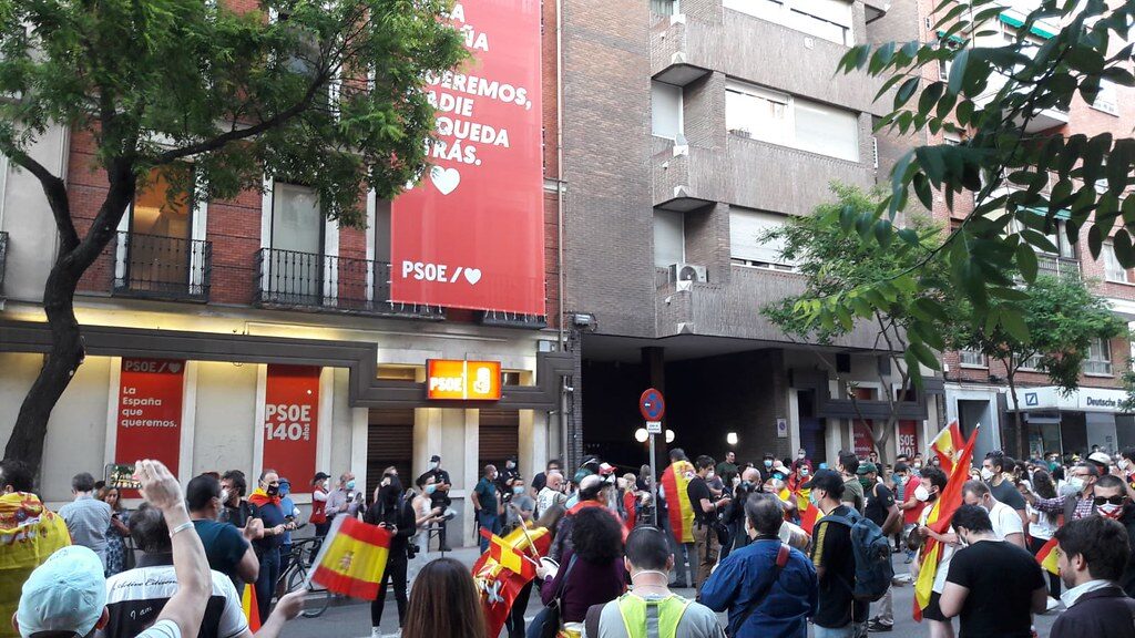 Spanish Anti-corruption Police Raid The Headquarters Of The Socialist Party (PSOE) In Madrid