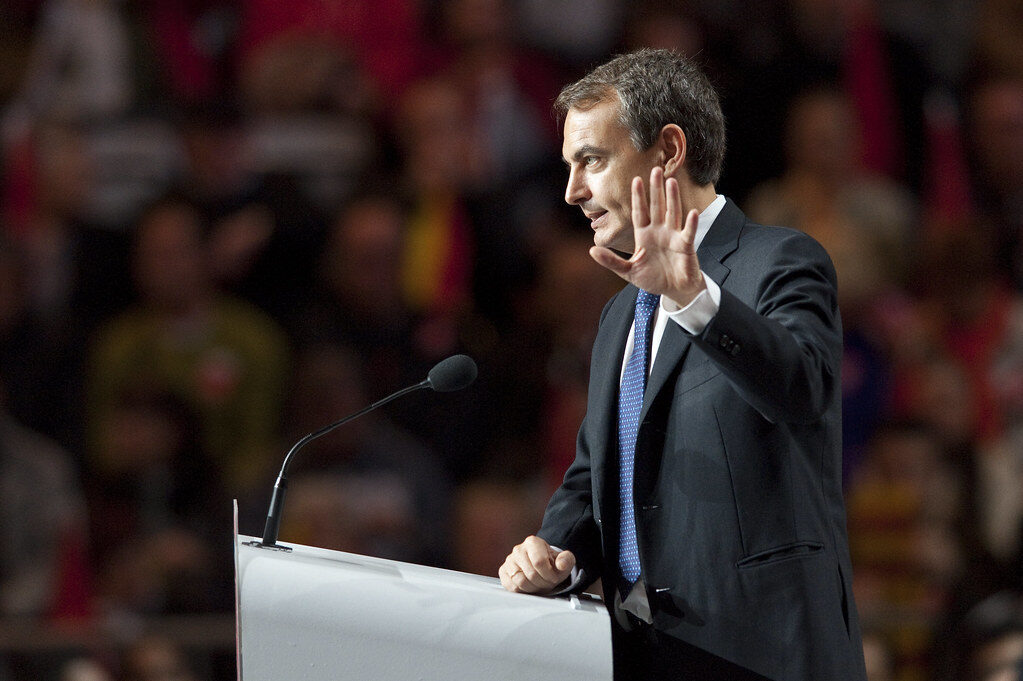 Spain Probes Ex-PM Zapatero and Family in ‘Plus Ultra’ Tax Investigation