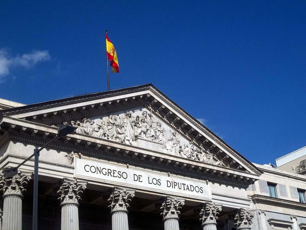 Spanish Congress Urges Sánchez to Resign or Face Confidence Vote