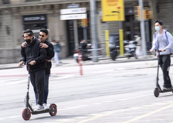 66-Year-Old Man Seriously Injured After Being Hit by E-Scooter in Madrid, Rider Flees Scene